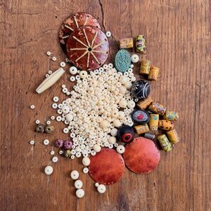 Vintage 90s & 00s Bohemian hippy mixed bead pendant lot